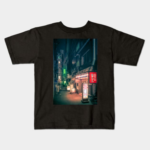 Dark City vibe midnight Green backstreet in Tokyo. Kids T-Shirt by TokyoLuv